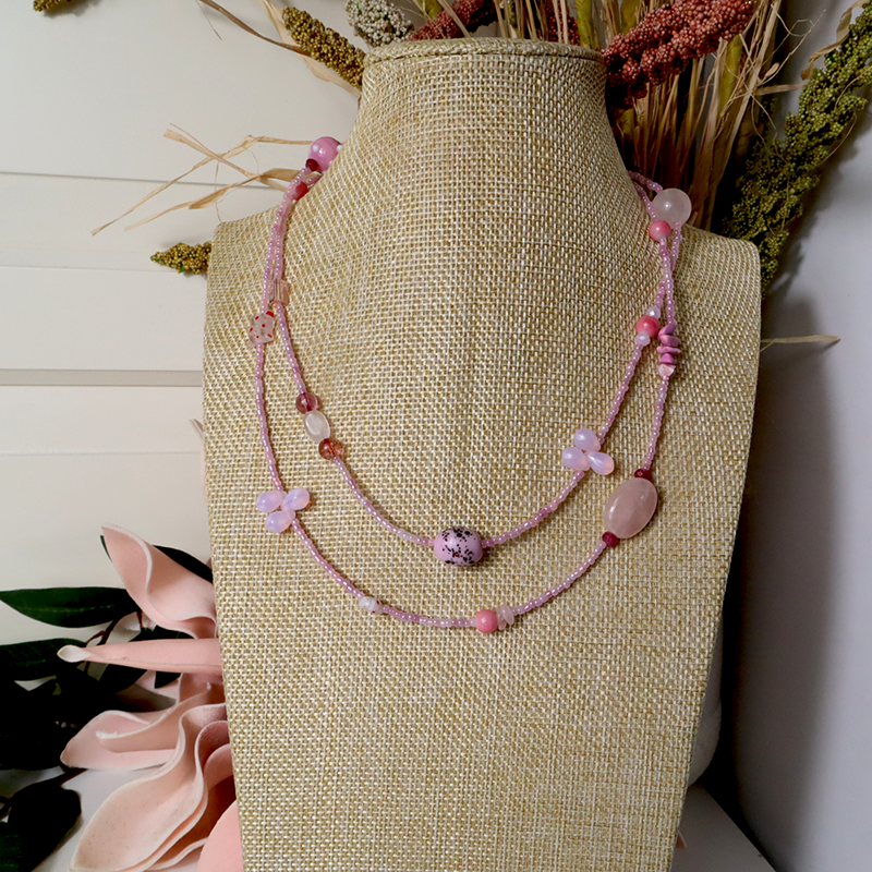 Weiß/rosa -Halsketten