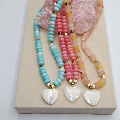 Edelsteinkette mit Perlmutt-Herz Anhänger