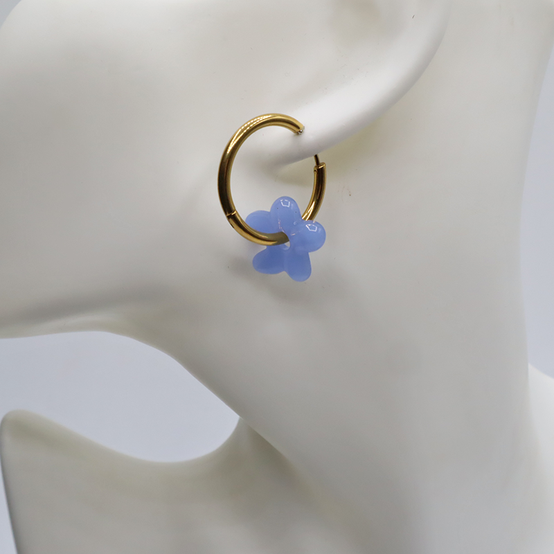 Edelstahl Creolen mit Blümchen-Anhänger