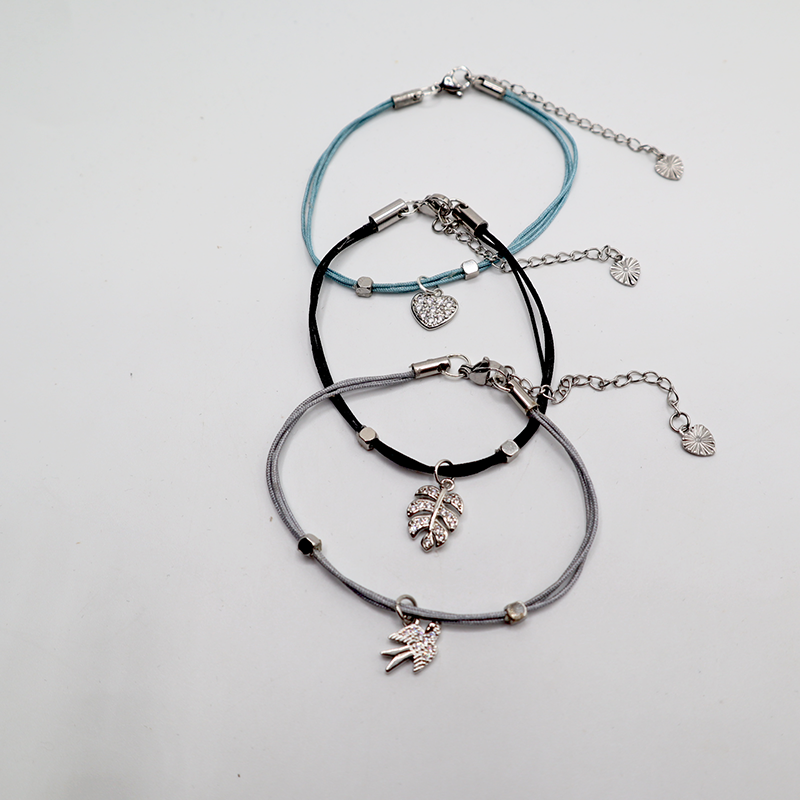Kordelarmband mit Zirkonia-Anhänger
