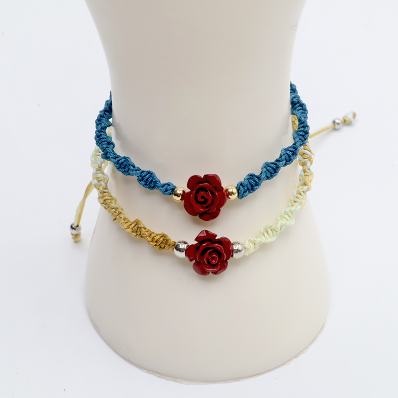 Rosen-Kordelarmband