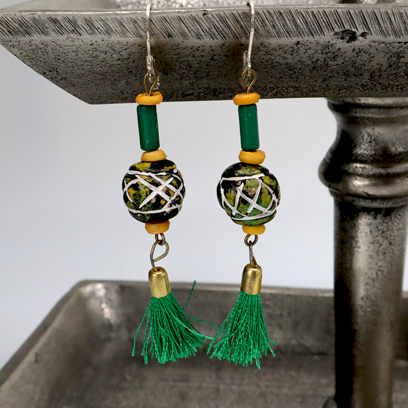 Grüne Ohrringe & Armband