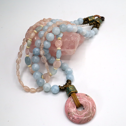 Beryll, Chalcedon, Rosenquarz Collier