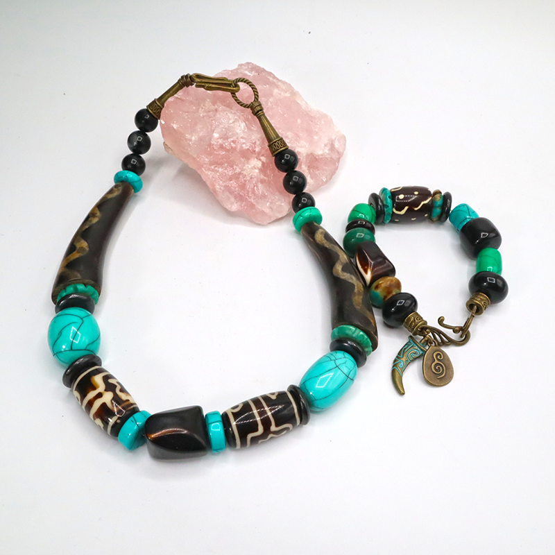 Grünes Armband