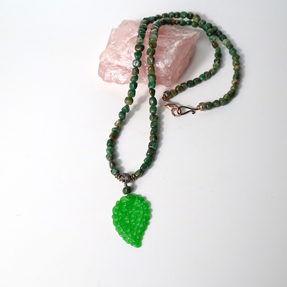 Jade Halskette