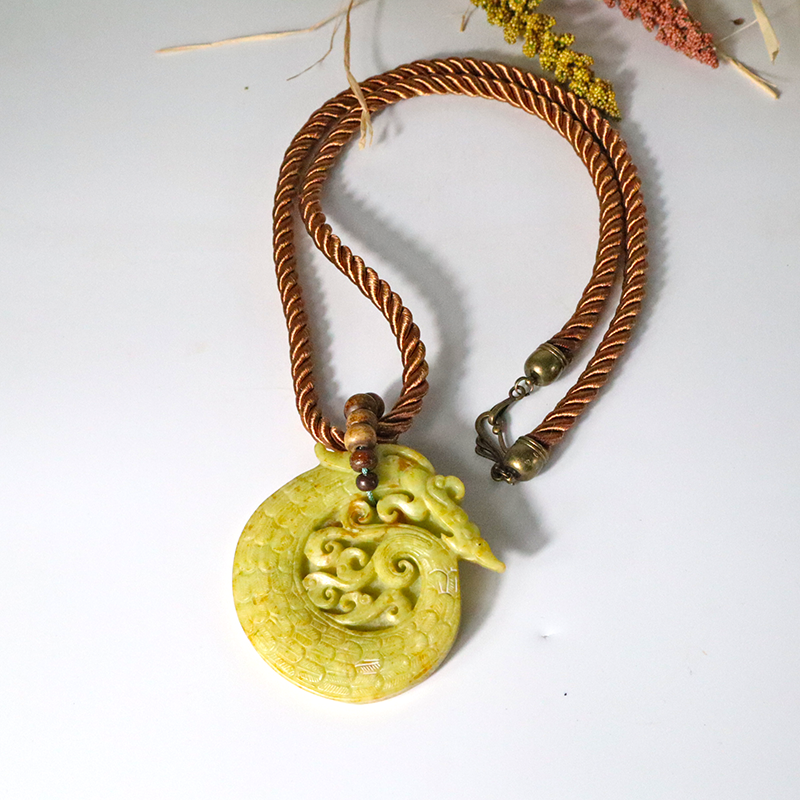 Kordelkette / Jade Anhänger