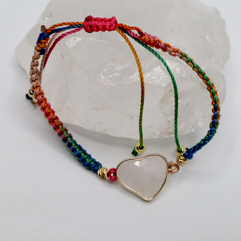 Kordelarmband mit Herz