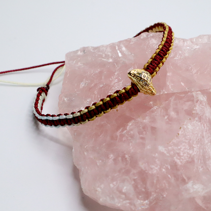 Weinrot Kordelarmband