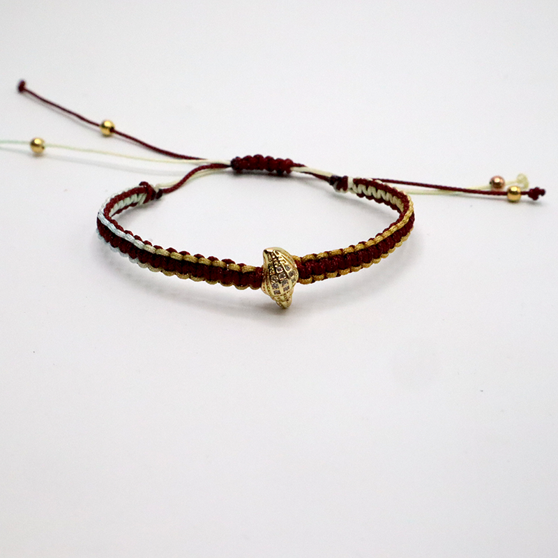 Weinrot Kordelarmband