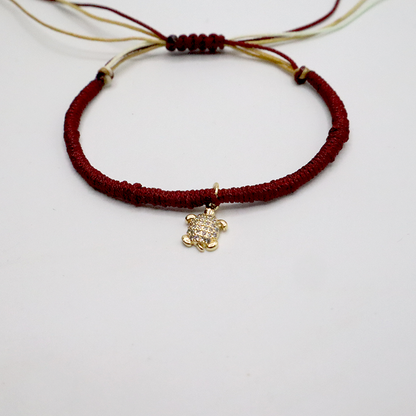 Weinrot Kordelarmband