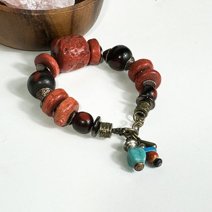 Rotes Armband