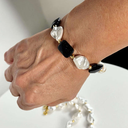Perlen-Blaufluss Armband